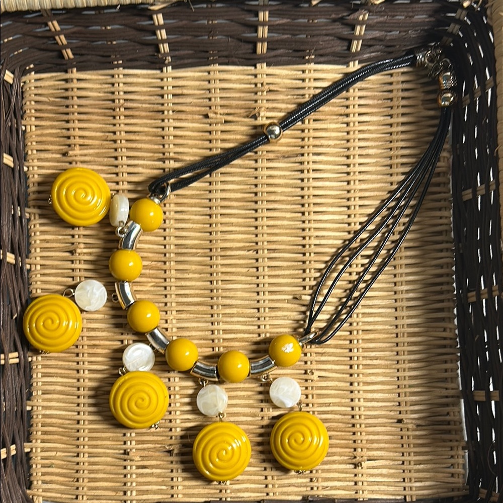 2/$12 Yellow and White Statement Necklace